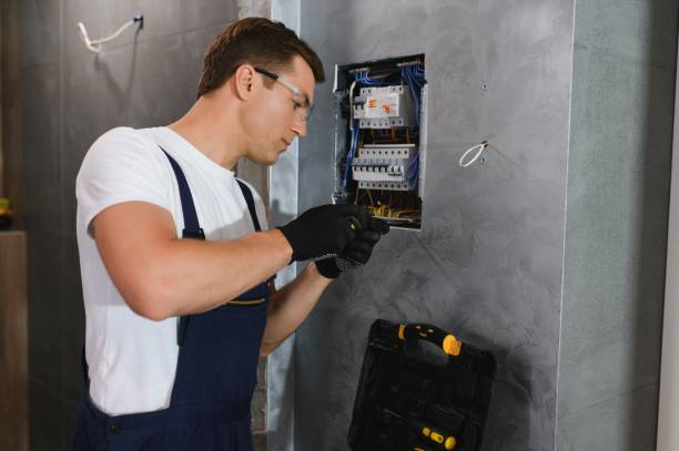 Best Affordable Electrician  in Woodway, TX